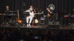 Dünyaca ünlü kabak kemane virtüözümüz Cafer Nazlıbaş ve sevilen bağlama