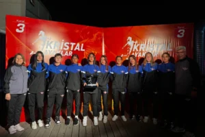 Manisa’nın takımı Zafer Spor Ankara’da Gençlik ve Spor Bakanı, Milli