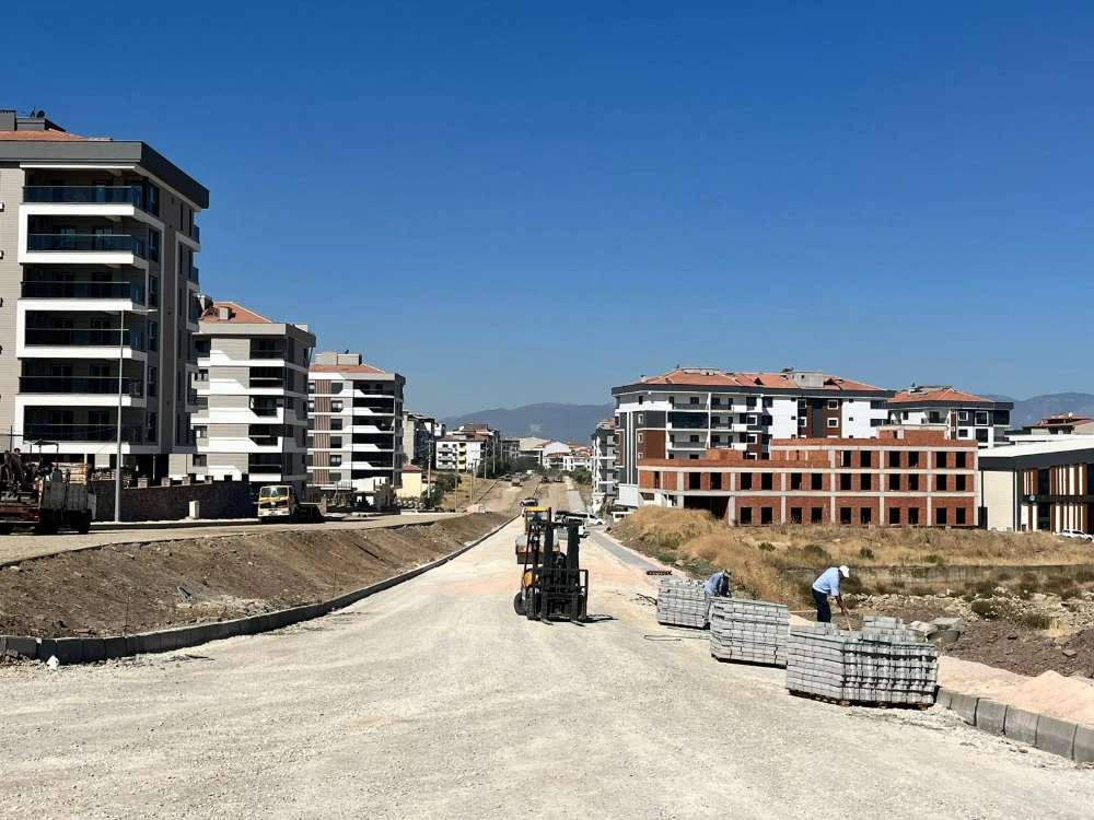 Turgutlu Belediyesi ve Manisa Büyükşehir Belediyesi iş birliğiyle Ergenekon Mahallesi’nde