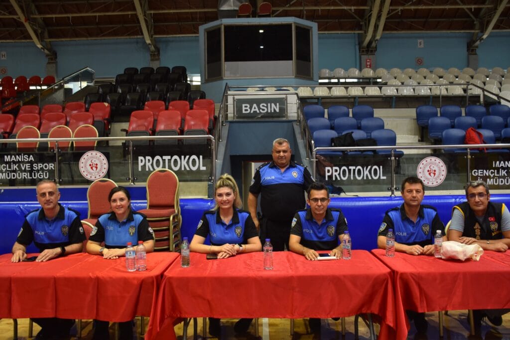 Manisa Emniyeti, Tatami Üzerinde Örnek Oldu