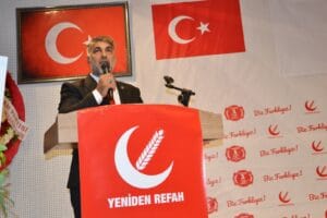 Yeniden Refah Partisi Yunusemre İlçe Başkanı Mehmet Baki Çelik, başıboş