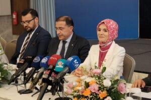 Aile ve Sosyal Hizmetler Bakanı Mahinur Özdemir Göktaş, AK Parti