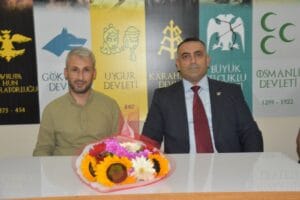 Yeniden Refah Partisi Şehzadeler İlçe Başkanı İbrahim Şahin ve yönetim