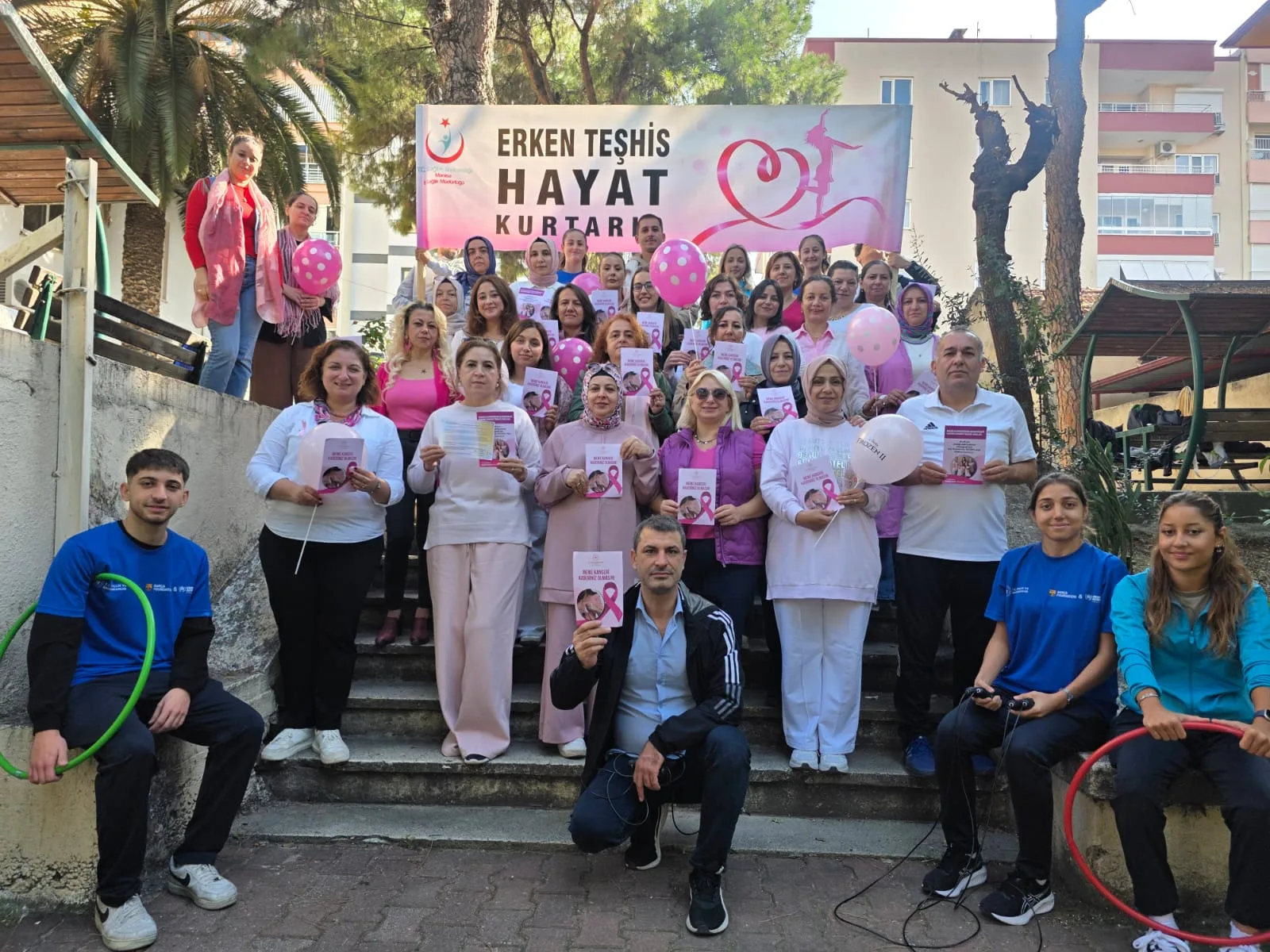 Manisa’da “1-31 Ekim Kanser Farkındalık Ayı” etkinlikleri kapsamında Şehzadeler İlçe