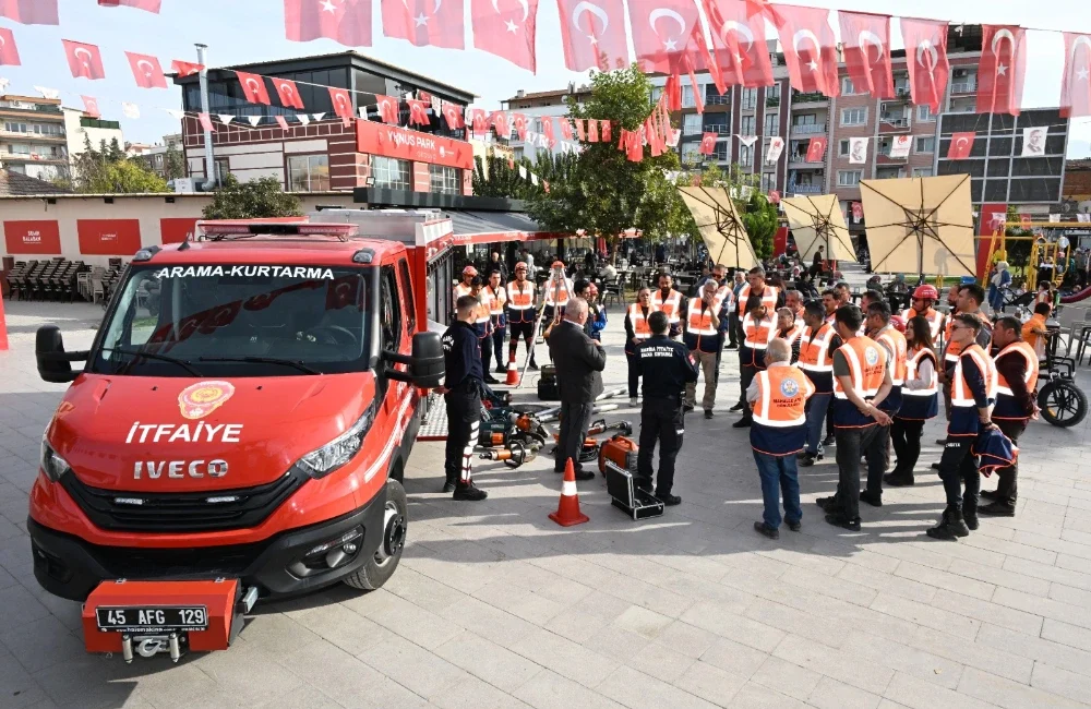 Manisa Büyükşehir Belediyesi, Mahalle Afet Gönüllüleri Projesi ile afet, yangın