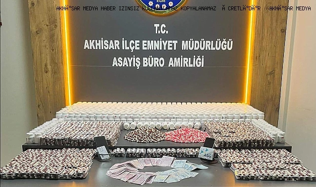 Akhisar’da uyuşturucu ticaretine yönelik düzenlenen operasyonda 10 binin üzerinde sentetik