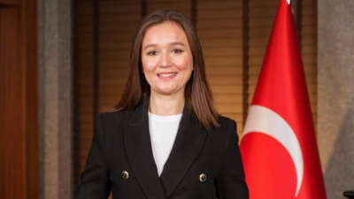 Manisa Şehzadeler Belediye Başkanı Gülşah Durbay verdiği yaşam mücadelesini kaybetti.