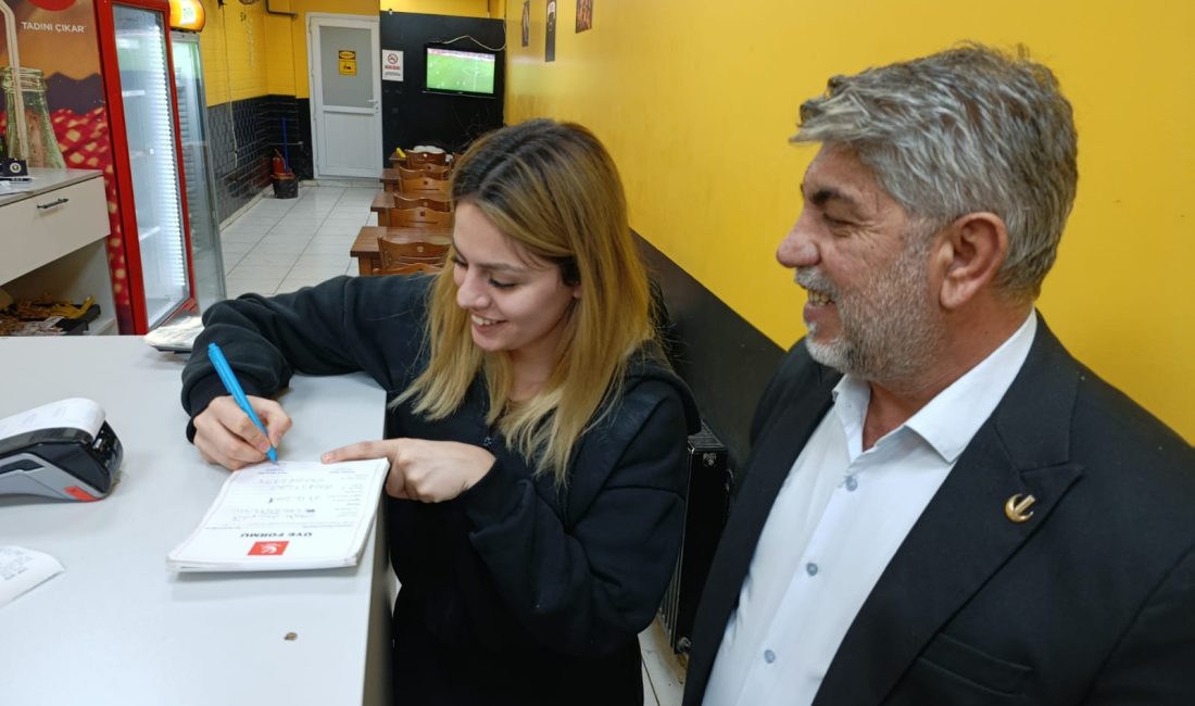Yeniden Refah Partisi Yunusemre İlçe Başkanlığı, Muradiye İstasyon Caddesi’nde esnafla