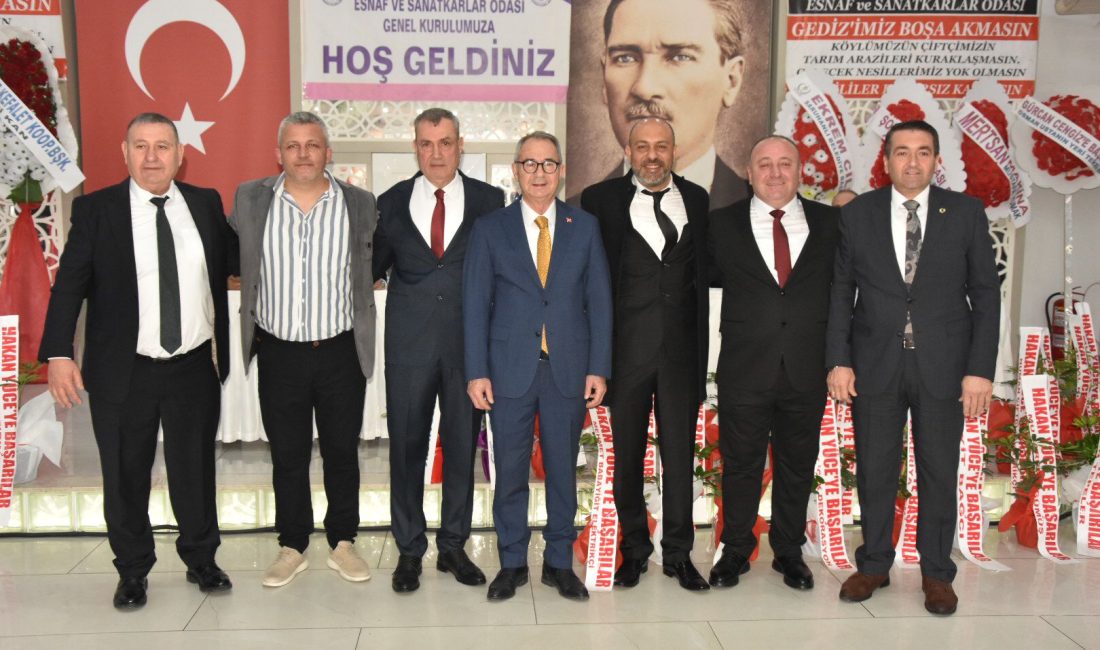Manisa'da Saruhanlı Esnaf ve Sanatkarlar Odası (SESO) Genel Kurulu'nda 3