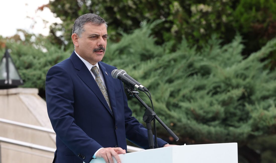 İçişleri Bakanı Mustafa Çiftçi, Manisa'nın Turgutlu ilçesinde 11 öğrencinin yaralandığı